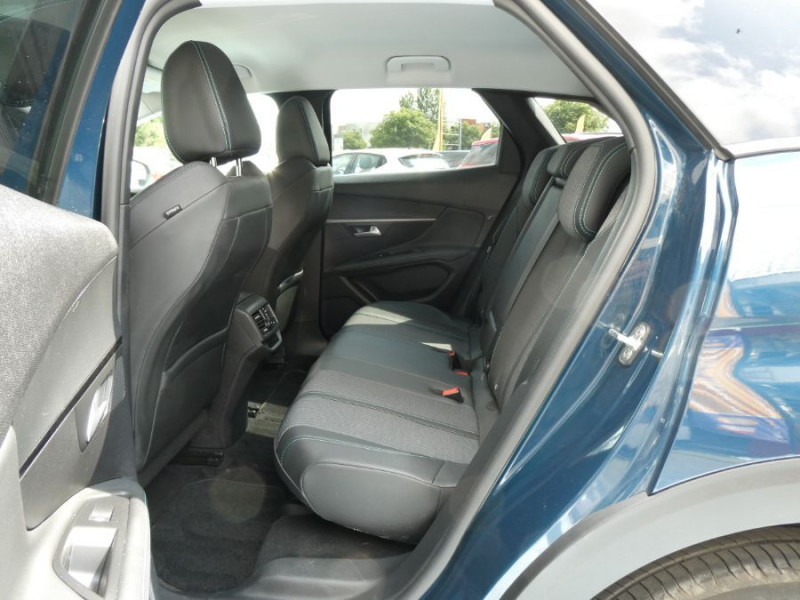 Photo 17 de l'offre de PEUGEOT 3008 II (2) 1.5 BlueHDi 130 EAT8 ALLURE PACK Camera à 26750€ chez Mérignac auto