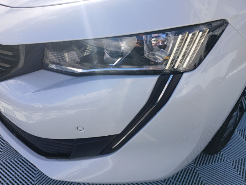 Photo 34 de l'offre de PEUGEOT 508 1.5 BlueHDi 130 EAT8 ALLURE PACK Coffre EL. ACC SC 1ère Main à 21450€ chez Mérignac auto