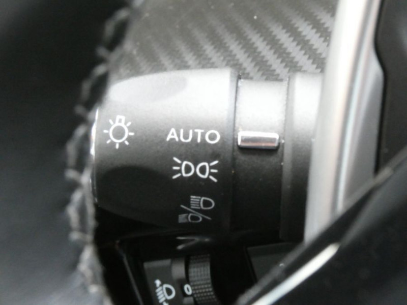 Photo 25 de l'offre de PEUGEOT 508 1.5 BlueHDi 130 EAT8 ALLURE PACK Coffre EL. ACC SC 1ère Main à 21450€ chez Mérignac auto