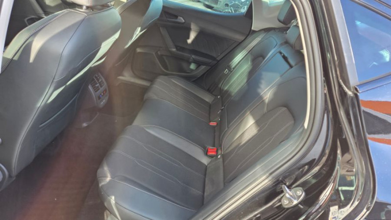 Photo 6 de l'offre de CUPRA LEON IV 1.5 TSI 150 DSG GPS Camera JA18 SC Key Less à 27950€ chez Mérignac auto