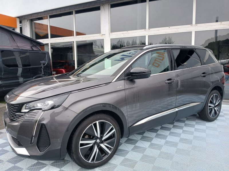 Photo 1 de l'offre de PEUGEOT 5008 II 1.5 BlueHDi 130 EAT8 GT PACK Full CUIR TOE Hayon EL. 360° Hifi 7PL à 34500€ chez Mérignac auto
