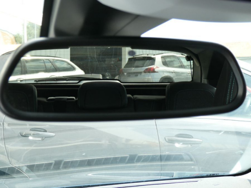 Photo 38 de l'offre de PEUGEOT 3008 II (2) 1.5 BlueHDi 130 EAT8 ALLURE PACK Camera à 26750€ chez Mérignac auto