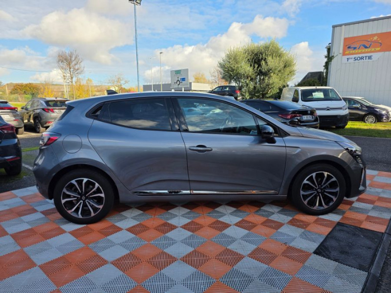 Photo 13 de l'offre de RENAULT CLIO V 0.9 TCe 90 BVM6 TECHNO GPS Camera JA16 à 18950€ chez Mérignac auto