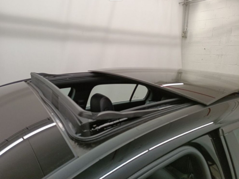 Photo 6 de l'offre de MERCEDES-BENZ CLASSE A IV 180 D 7G-DCT BUSINESS SOLUTION Toit Ouvrant Grand GPS SC 1ère Main à 25950€ chez Mérignac auto