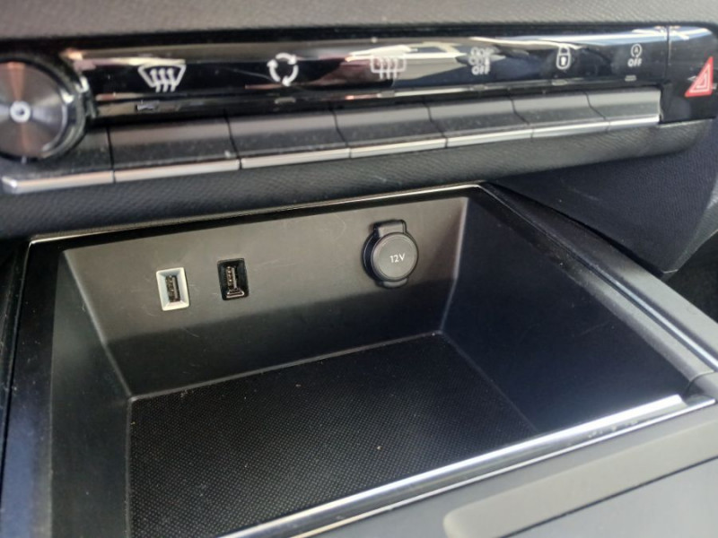 Photo 21 de l'offre de CITROEN C5 AIRCROSS NEW (2) 1.5 BlueHDi 130 EAT8 MAX Camera ADML à 25950€ chez Mérignac auto