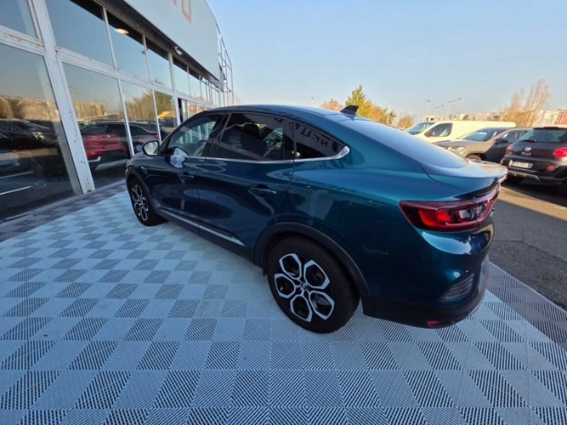Photo 9 de l'offre de RENAULT ARKANA 1.6 E-TECH 145 BVA INTENS GPS Camera JA18 à 14950€ chez Mérignac auto