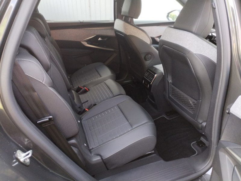 Photo 16 de l'offre de PEUGEOT 5008 HYBRID 145 e-DCS6 GT 7PL Hayon EL. LED SC 2026 à 35950€ chez Mérignac auto