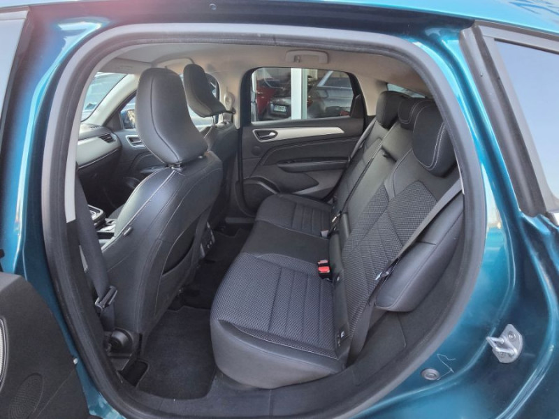 Photo 31 de l'offre de RENAULT ARKANA 1.6 E-TECH 145 BVA INTENS GPS Camera JA18 à 14950€ chez Mérignac auto