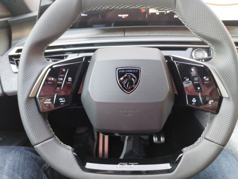 Photo 22 de l'offre de PEUGEOT 5008 HYBRID 145 e-DCS6 GT 7PL Hayon EL. LED SC 2026 à 35950€ chez Mérignac auto
