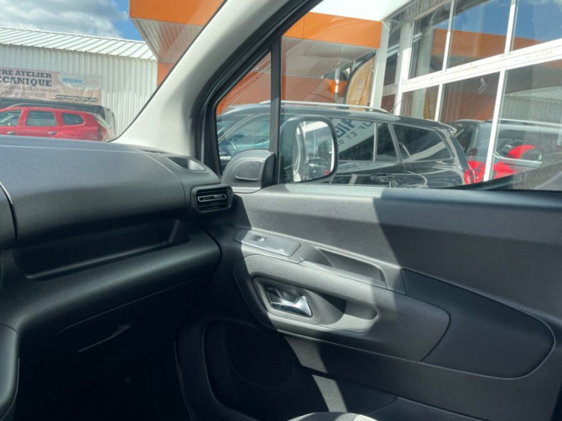 Photo 25 de l'offre de CITROEN BERLINGO 1.5 BlueHDi 130 EAT8 N1 MAX ADML Camera à 28450€ chez Mérignac auto