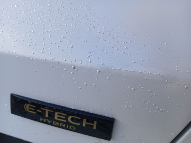 Photo 42 de l'offre de RENAULT ARKANA 1.6 E-TECH 145 BVA HYBRIDE TECHNO RS TOIT Ouvrant GPS 9.3" JA18 à 23950€ chez Mérignac auto