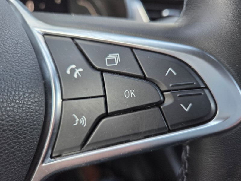 Photo 23 de l'offre de RENAULT ARKANA 1.6 E-TECH 145 BVA BUSINESS GPS 8.7" Camera JA18 à 14950€ chez Mérignac auto