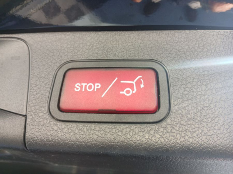 Photo 12 de l'offre de MERCEDES-BENZ GLB 200D 150 8G-Tronic 2WD BUSINESS SOLUTION CUIR Hayon EL. 7PL 1ère Main à 36490€ chez Mérignac auto