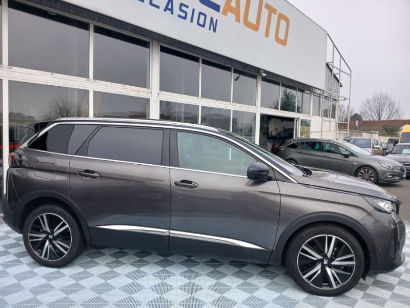 Photo 27 de l'offre de PEUGEOT 5008 II 1.5 BlueHDi 130 EAT8 GT PACK Full CUIR TOE Hayon EL. 360° Hifi 7PL à 34500€ chez Mérignac auto