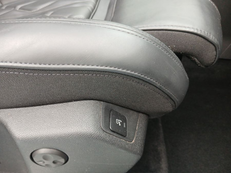 Photo 20 de l'offre de PEUGEOT 5008 II 1.5 BlueHDi 130 EAT8 GT PACK Full CUIR TOE Hayon EL. 360° Hifi 7PL à 34500€ chez Mérignac auto