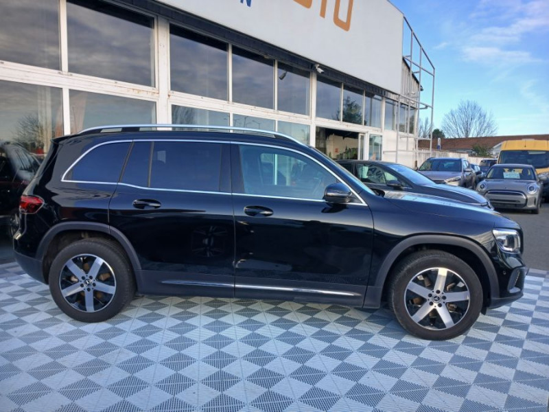 Photo 7 de l'offre de MERCEDES-BENZ GLB 200D 150 8G-Tronic 2WD BUSINESS SOLUTION CUIR Hayon EL. 7PL 1ère Main à 36490€ chez Mérignac auto