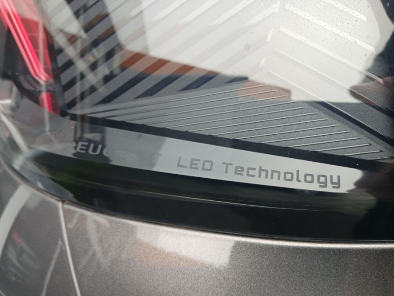 Photo 37 de l'offre de PEUGEOT 5008 II 1.5 BlueHDi 130 EAT8 GT PACK Full CUIR TOE Hayon EL. 360° Hifi 7PL à 34500€ chez Mérignac auto