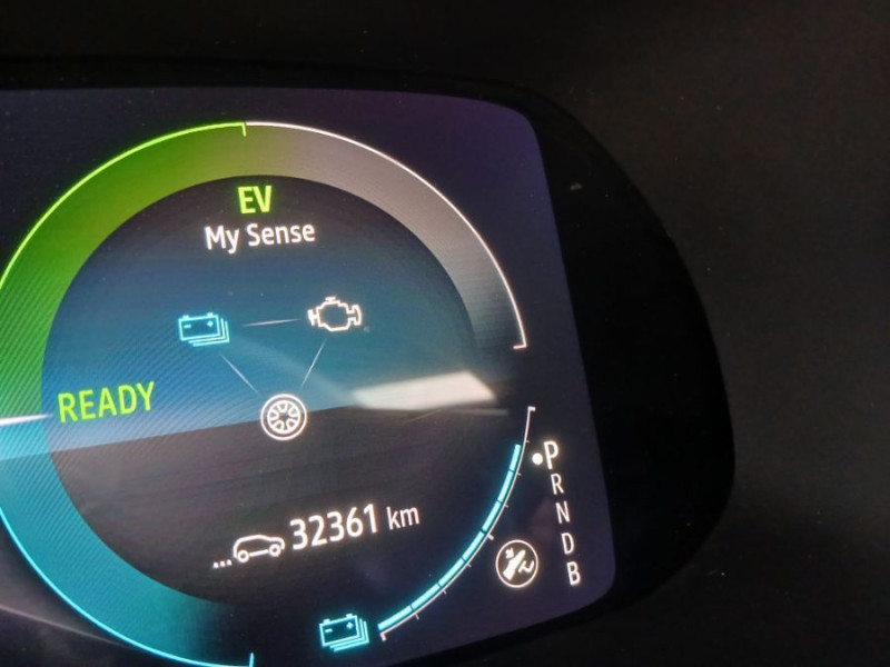 Photo 34 de l'offre de RENAULT ARKANA 1.6 E-TECH 145 BVA HYBRIDE TECHNO RS TOIT Ouvrant GPS 9.3" JA18 à 23950€ chez Mérignac auto