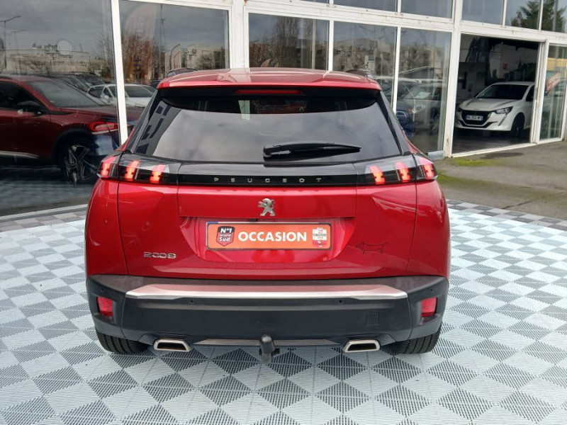 Photo 8 de l'offre de PEUGEOT 2008 II 1.2 PureTech 130 EAT8 ALLURE PACK Cockpit 3D Camera SC Attel. à 18450€ chez Mérignac auto