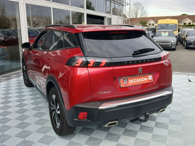 Photo 9 de l'offre de PEUGEOT 2008 II 1.2 PureTech 130 EAT8 ALLURE PACK Cockpit 3D Camera SC Attel. à 18450€ chez Mérignac auto