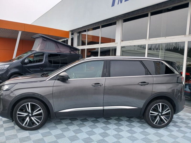 Photo 26 de l'offre de PEUGEOT 5008 II 1.5 BlueHDi 130 EAT8 GT PACK Full CUIR TOE Hayon EL. 360° Hifi 7PL à 34500€ chez Mérignac auto