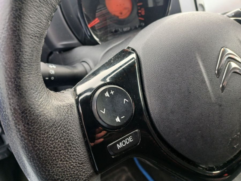 Photo 20 de l'offre de CITROEN C1 1.0 VTI 72 MILLENIUM 5P GPS Bluetooth Privacy Glass à 9890€ chez Mérignac auto