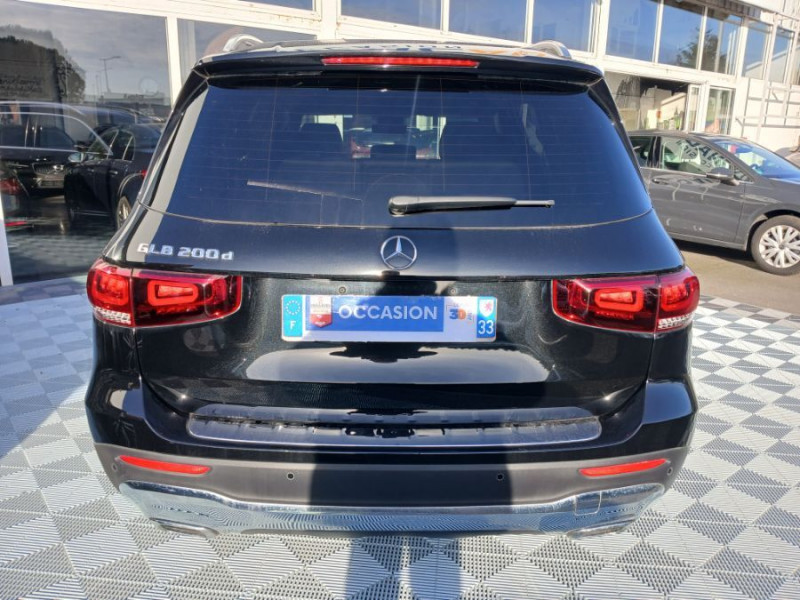 Photo 40 de l'offre de MERCEDES-BENZ GLB 200D 150 8G-Tronic 2WD BUSINESS SOLUTION CUIR Hayon EL. 7PL 1ère Main à 36490€ chez Mérignac auto
