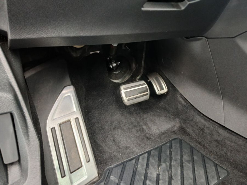 Photo 48 de l'offre de PEUGEOT 5008 II 1.5 BlueHDi 130 EAT8 GT PACK Full CUIR TOE Hayon EL. 360° Hifi 7PL à 34500€ chez Mérignac auto