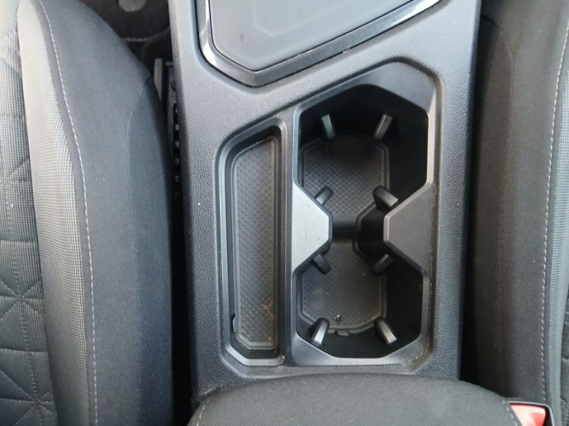 Photo 29 de l'offre de VOLKSWAGEN TIGUAN II (2) 2.0 TDI 150 DSG 2WD PACK GPS ACC 1ère Main à 29490€ chez Mérignac auto