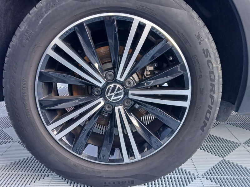 Photo 12 de l'offre de VOLKSWAGEN TIGUAN II (2) 2.0 TDI 150 DSG 2WD PACK GPS ACC 1ère Main à 29490€ chez Mérignac auto
