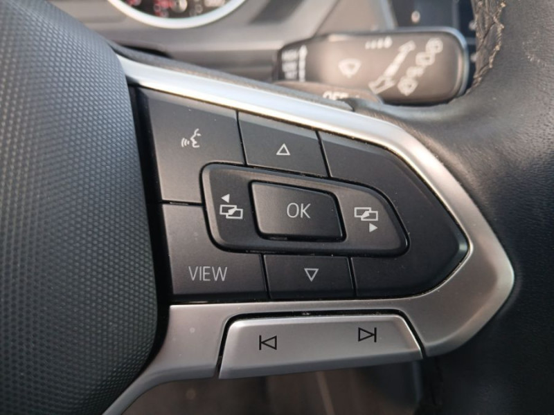 Photo 20 de l'offre de VOLKSWAGEN TIGUAN II (2) 2.0 TDI 150 DSG 2WD PACK GPS ACC 1ère Main à 29490€ chez Mérignac auto