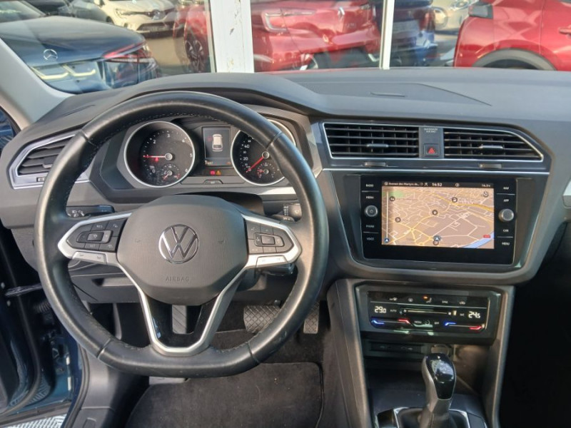 Photo 4 de l'offre de VOLKSWAGEN TIGUAN II (2) 2.0 TDI 150 DSG 2WD PACK GPS ACC 1ère Main à 29490€ chez Mérignac auto