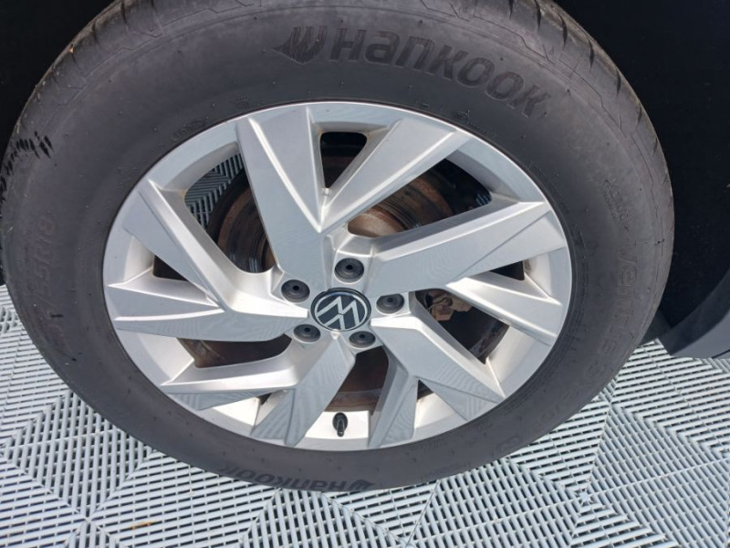 Photo 29 de l'offre de VOLKSWAGEN TIGUAN II (2) 2.0 TDI 150 DSG 2WD ELEGANCE CUIR Camera ACC Hayon EL. JA18 1ère Main à 31950€ chez Mérignac auto