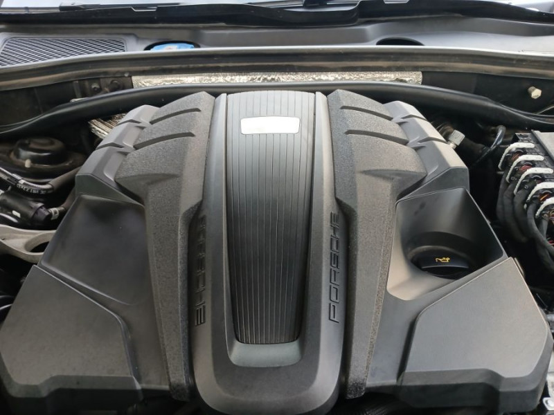 Photo 49 de l'offre de PORSCHE MACAN II 3.0 V6 S 354 PDK TOE PDLS SEM JA20 1ère Main à 58900€ chez Mérignac auto
