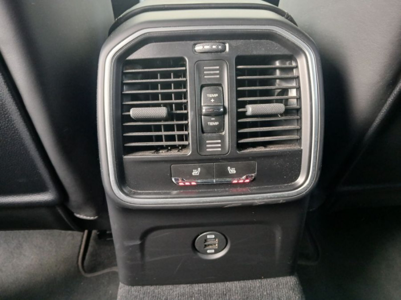 Photo 50 de l'offre de PORSCHE MACAN II 3.0 V6 S 354 PDK TOE PDLS SEM JA20 1ère Main à 58900€ chez Mérignac auto