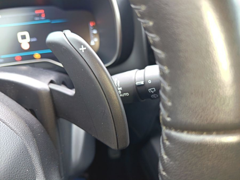 Photo 18 de l'offre de CITROEN C5 AIRCROSS NEW (2) 1.2 PureTech 130 EAT8 FEEL PACK Attel. à 22950€ chez Mérignac auto