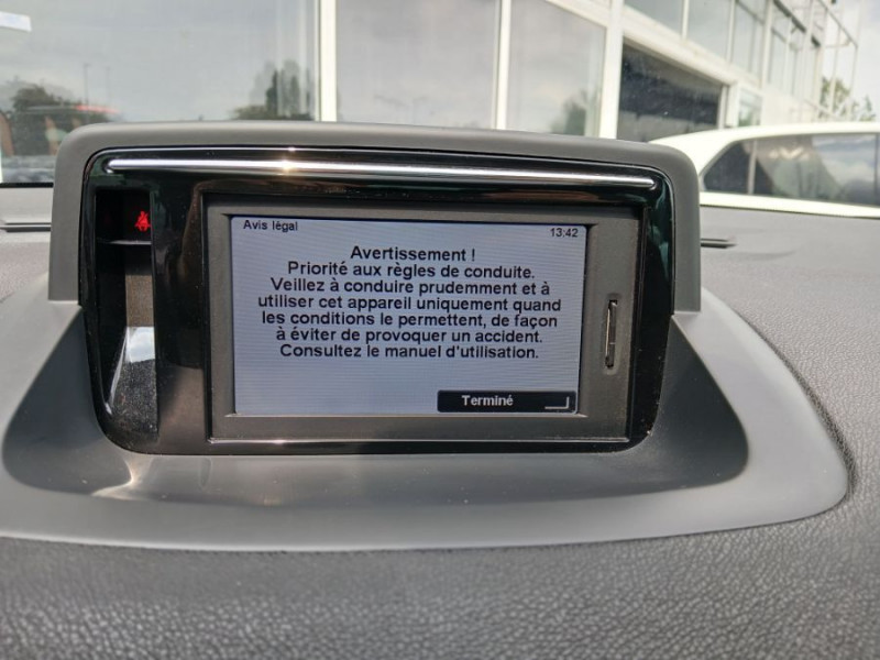 Photo 20 de l'offre de RENAULT MEGANE III 1.5 DCI 110 BVM6 Ph.2 BOSE TOE GPS Radars à 9450€ chez Mérignac auto