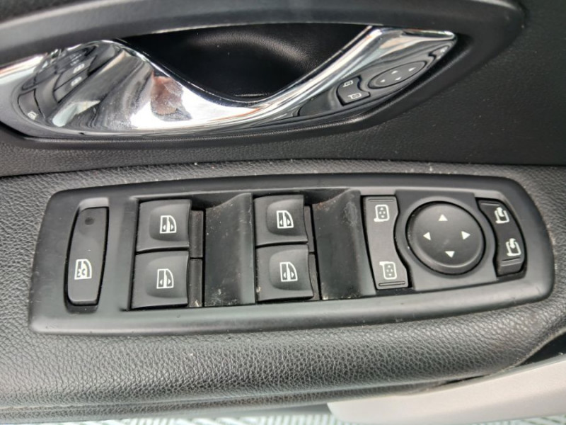 Photo 31 de l'offre de RENAULT MEGANE III 1.5 DCI 110 BVM6 Ph.2 BOSE TOE GPS Radars à 9450€ chez Mérignac auto