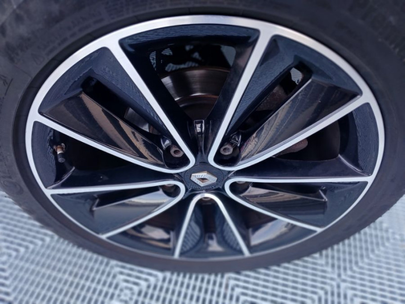 Photo 37 de l'offre de RENAULT MEGANE III 1.5 DCI 110 BVM6 Ph.2 BOSE TOE GPS Radars à 9450€ chez Mérignac auto