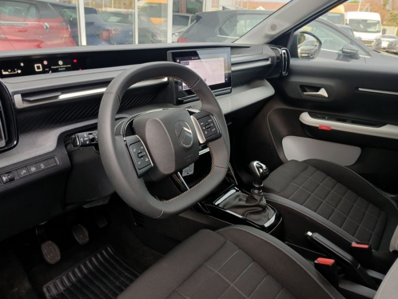 Photo 19 de l'offre de CITROEN C3 NEW 1.2 PureTech 100 BVM6 MAX GPS Camera à 17970€ chez Mérignac auto