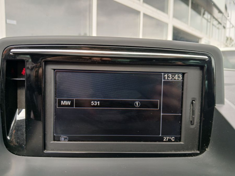 Photo 21 de l'offre de RENAULT MEGANE III 1.5 DCI 110 BVM6 Ph.2 BOSE TOE GPS Radars à 9450€ chez Mérignac auto