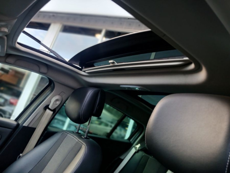 Photo 6 de l'offre de RENAULT MEGANE III 1.5 DCI 110 BVM6 Ph.2 BOSE TOE GPS Radars à 9450€ chez Mérignac auto