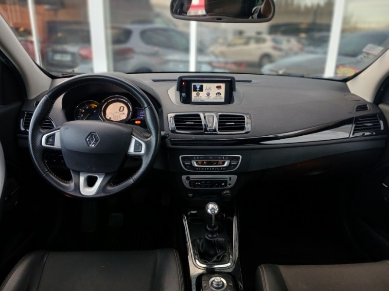 Photo 13 de l'offre de RENAULT MEGANE III 1.5 DCI 110 BVM6 Ph.2 BOSE TOE GPS Radars à 9450€ chez Mérignac auto