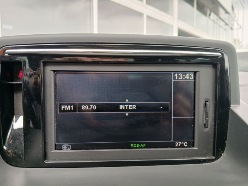 Photo 22 de l'offre de RENAULT MEGANE III 1.5 DCI 110 BVM6 Ph.2 BOSE TOE GPS Radars à 9450€ chez Mérignac auto