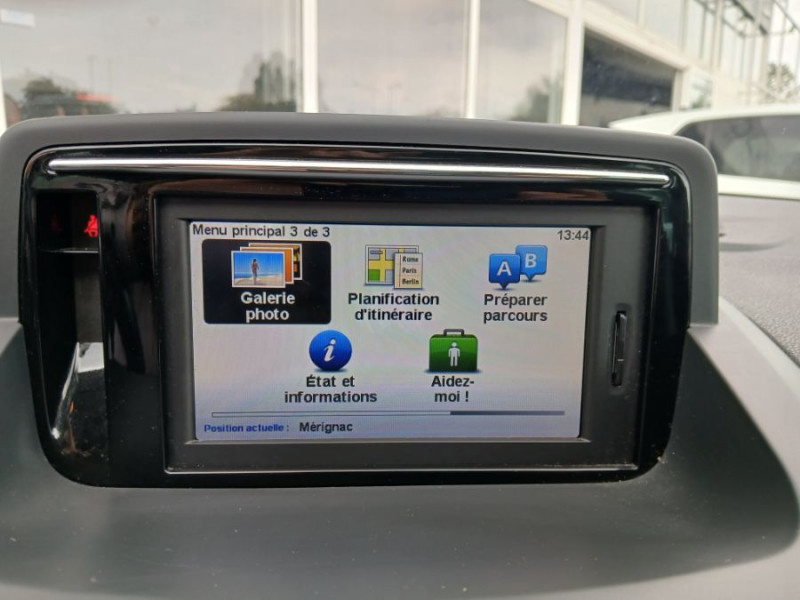 Photo 25 de l'offre de RENAULT MEGANE III 1.5 DCI 110 BVM6 Ph.2 BOSE TOE GPS Radars à 9450€ chez Mérignac auto