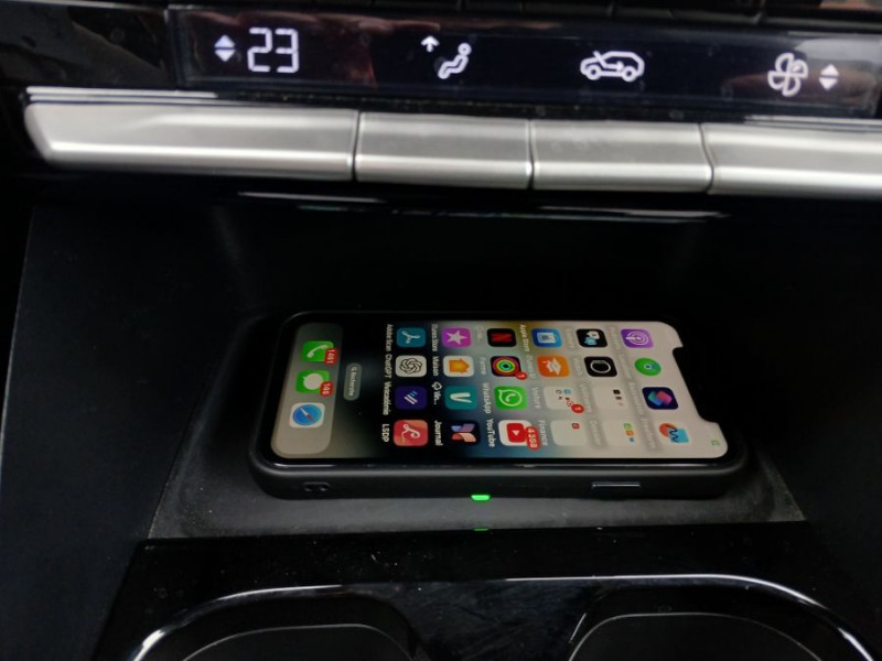 Photo 28 de l'offre de CITROEN C3 NEW 1.2 PureTech 100 BVM6 MAX GPS Camera à 17970€ chez Mérignac auto