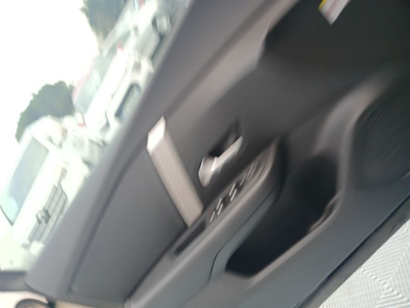 Photo 31 de l'offre de CITROEN C4 X 1.5 BlueHDi 130 EAT8 MAX GPS Camera JA18 à 21950€ chez Mérignac auto