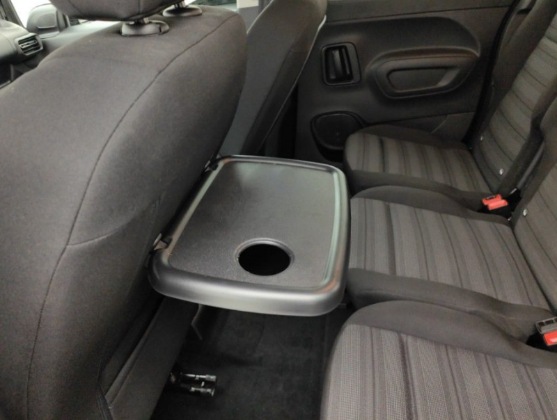 Photo 16 de l'offre de OPEL COMBO LIFE 1.5 DIESEL 130 EAT8 ELEGANCE GPS 3 Sièges Séparés à 23490€ chez Mérignac auto