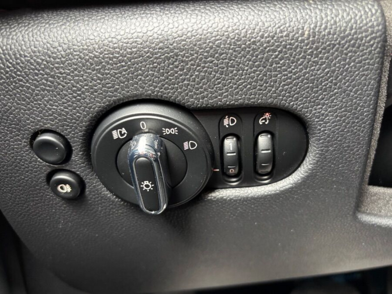 Photo 20 de l'offre de MINI MINI III (F56) NEW 1.5i 136 BVA7 COOPER GPS LED CarPlay à 22950€ chez Mérignac auto