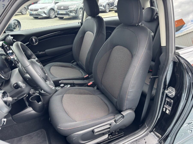 Photo 5 de l'offre de MINI MINI III (F56) NEW 1.5i 136 BVA7 COOPER GPS LED CarPlay à 22950€ chez Mérignac auto